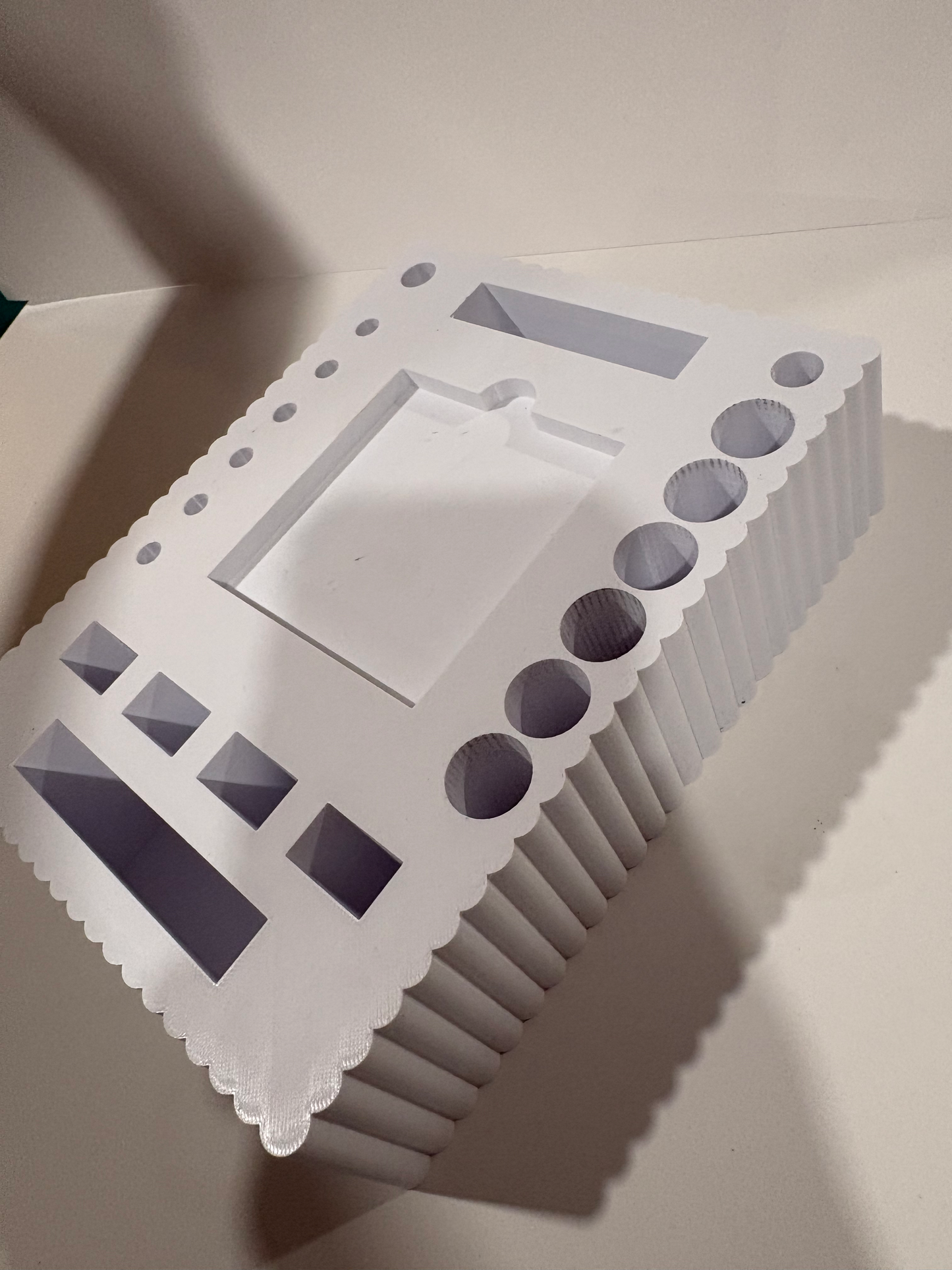 3D Printed Desk Organizer – All-in-One Workspace Station