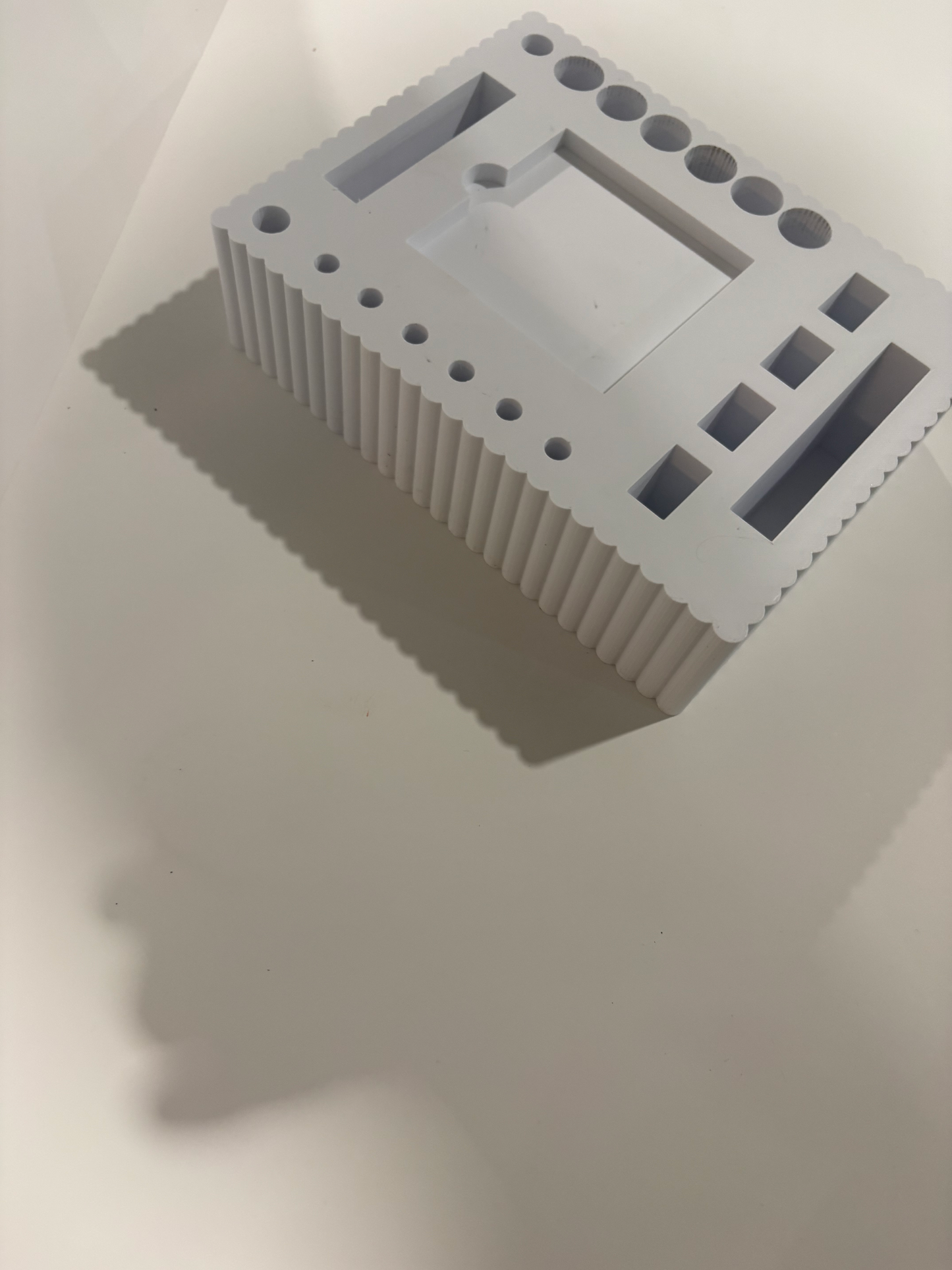 3D Printed Desk Organizer – All-in-One Workspace Station